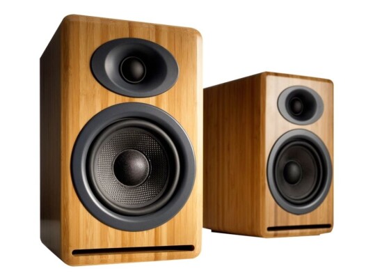 Audioengine P4 Solid Karbonisert Bambus Audioengine P4 Solid Karbonisert Bambus