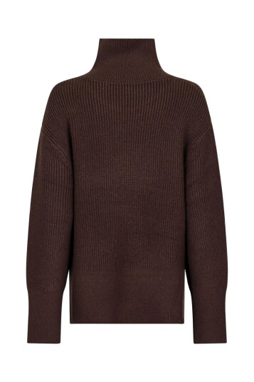 Neo Noir Fanning Solid Knit Blouse