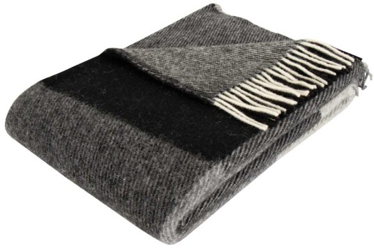 Arctic Ullpledd i 100% Ny norsk ull Check black 130x200 cm