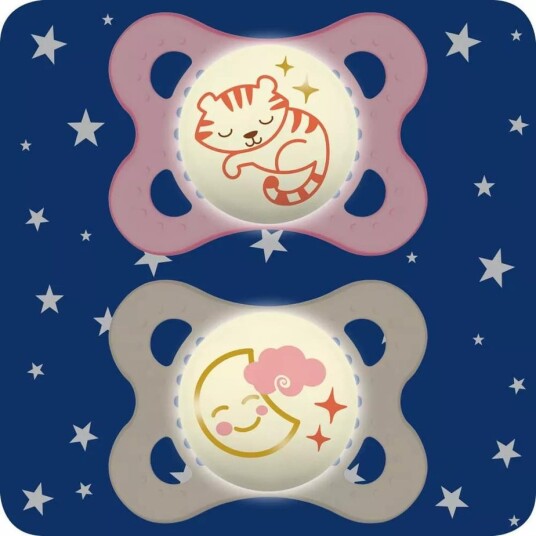 MAM Night Silk Teat Rosa 0–6 mnd 2 stk. MAM Night Silk Teat Rosa 0–6 mnd 2 stk.