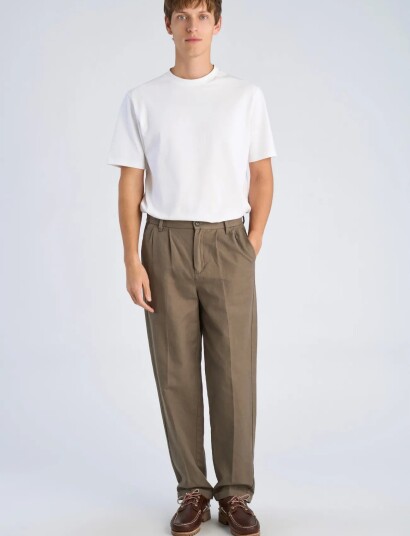 Lindbergh Linen Blend Pleated Pants   Khaki green   XXL