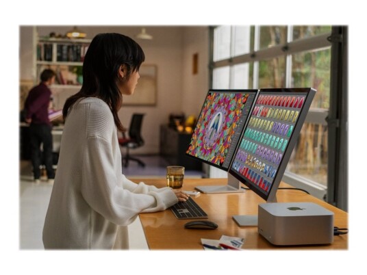 Apple Studio Display 27" 5K LCD-skjerm med Nano-Texture Glass og Thunderbolt 3 Apple Studio Display 27" 5K LCD-skjerm med Nano-Texture Glass og Thunderbolt 3