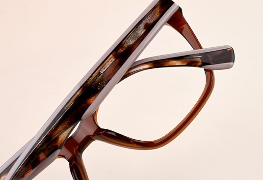 Eo Selection Briller Ruter fra eo Selection Brun Acetate cateye Medium Eo Selection Briller Ruter fra eo Selection Brun Acetate cateye Medium