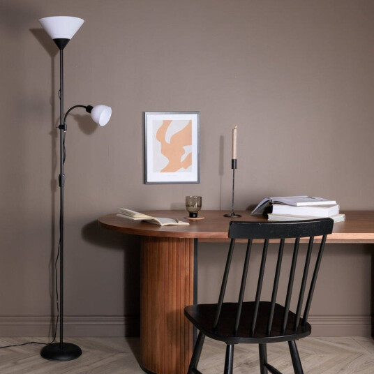 Venture Home Bagasi gulvlampe 178 cm - Svart/Hvit 1674636-01-0 1674636-02-0 Venture Home Bagasi gulvlampe 178 cm - Svart/Hvit 1674636-01-0 1674636-02-0