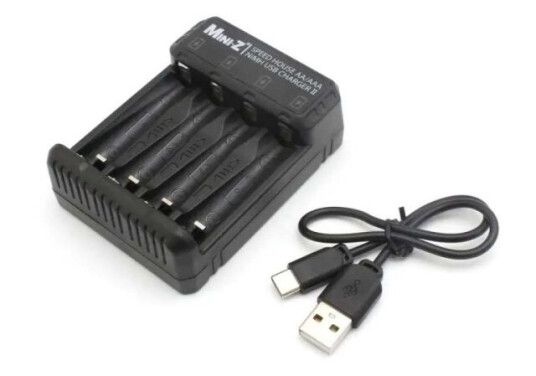 Kyosho 72211 Speed House USB Charger 2 Mini Z AA AAA