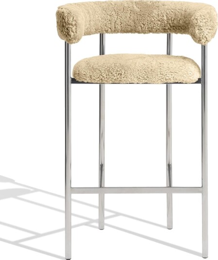 Møbel Copenhagen Font Barstol med Armlene 65 cm Saueull Honey/Polert Stålunderstell