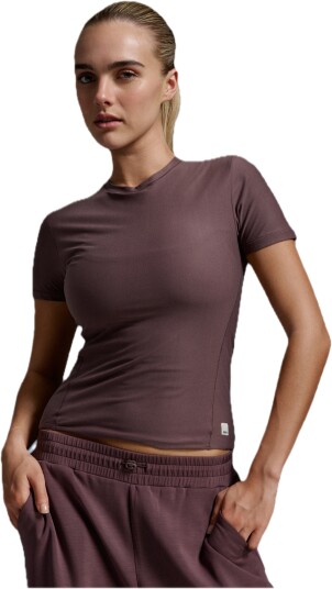2xu Women"s Wonderluxe Fitted Tee Currant/currant M
