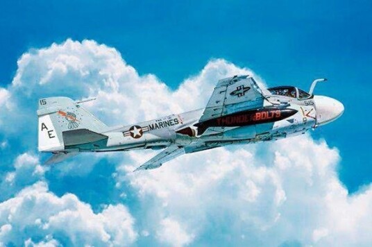 Italeri 1:72 KA-6D Intruder Modellfly