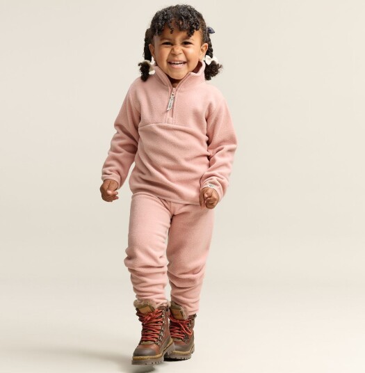 Gullkorn Berg fleece sett til barn og baby Tåkerosa (128) 128