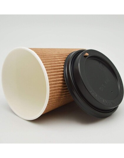 6 stk Rillede Varmekopper/Kaffekopper med Lokk i Papp   236,5 ml