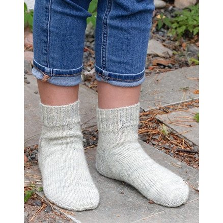 Hopping into Autumn av DROPS Design Sokker Strikkeoppskrift Str 26 43
