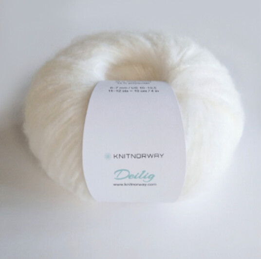 Knit Norway Deilig Garn Really Really White 1937 50 g Knit Norway Deilig Garn Really Really White 1937 50 g