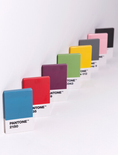 PANTONE Pantone Creditcard Holder In Matte And Giftbox - Black - H:11CM PANTONE Pantone Creditcard Holder In Matte And Giftbox - Black - H:11CM