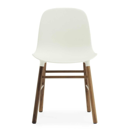 Normann Copenhagen Form Stol Hvit/Valnøtt Normann Copenhagen Form Stol Hvit/Valnøtt