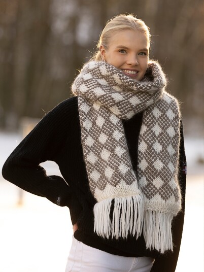 Viking Garn 2404 9 Felin Skjerf