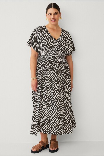 Ellos Plus collection Maxikjole med smock Svart