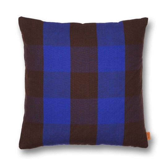 ferm LIVING Grand pute 50x50 cm Chocolate-bright blue