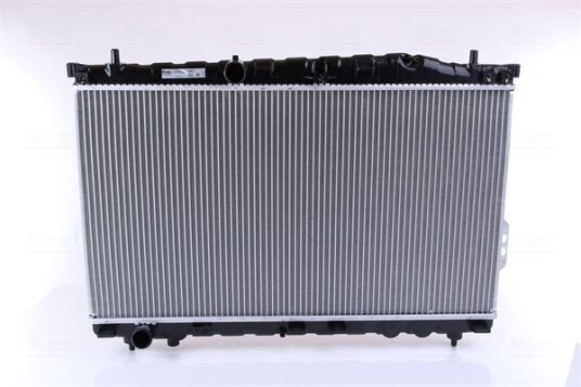 Radiator NISSENS 67032