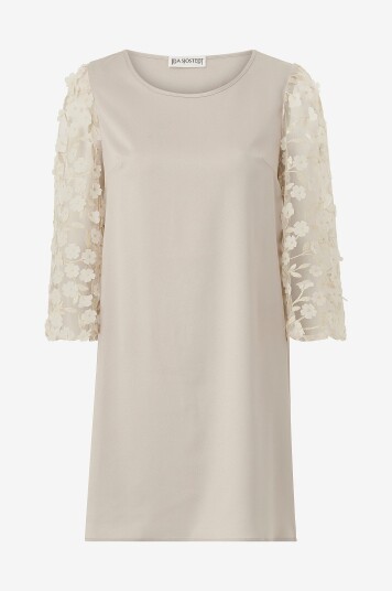 Ida Sjöstedt Kjole Coralie Beige Ida Sjöstedt Kjole Coralie Beige