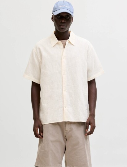 Jack & Jones Jormontauk Wavy Texture Shirt Ss Sn Cream XL Jack & Jones Jormontauk Wavy Texture Shirt Ss Sn Cream XL
