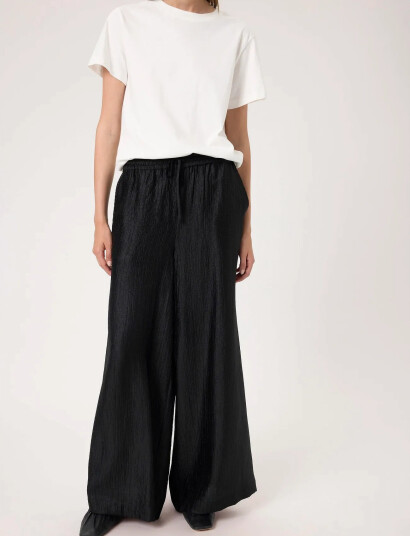 Soaked in Luxury Sllaurie Pants - Black - M Soaked in Luxury Sllaurie Pants - Black - M