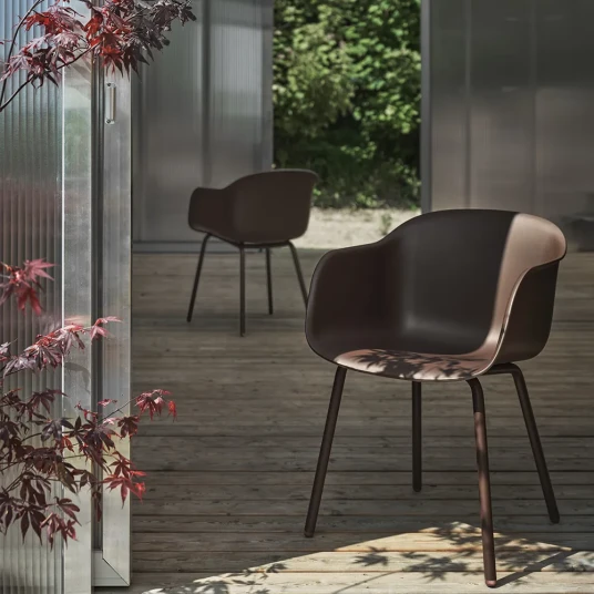 Muuto Fiber Outdoor Stol med armlener Anthracite Black