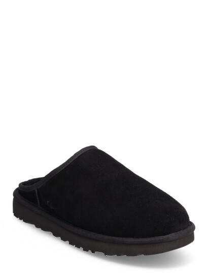 UGG M Classic Slip-On - Black - 44 UGG M Classic Slip-On - Black - 44