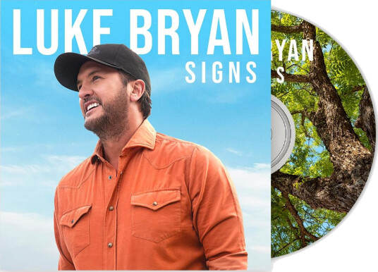 Luke Bryan Signs CD