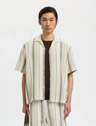 Selected Slhrlxcal Ss Shirt Resort   Cream   XL