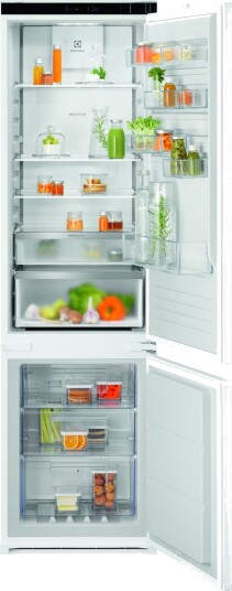 Electrolux 700 ENA7CE19S Integrert kombiskap Electrolux 700 ENA7CE19S Integrert kombiskap
