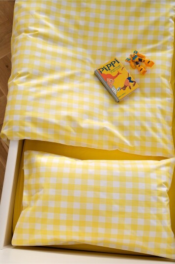 Jotex 100x130 Cm Dynetrekksett Barneseng Sitrongul/naturhvit LAUREN 22451070282