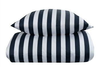 Borg Living Sengetøy - 140x200 cm - Nordic Stripe Mørk blå - Mørk blå og hvit - 100% bomullsateng