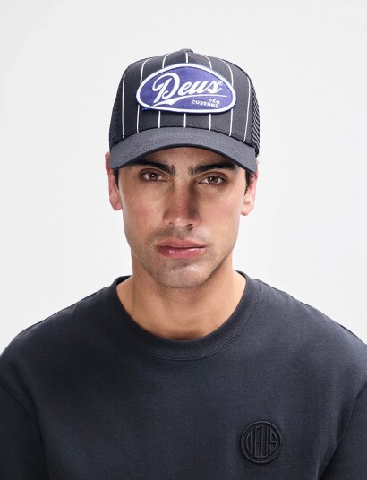 Deus Ex Machina Forecourt Trucker Black ONE SIZE Deus Ex Machina Forecourt Trucker Black ONE SIZE