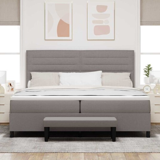 Box Spring Seng med Madrass & Benk Taupe 200x200 cm Stoff