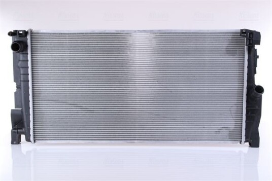 Radiator NISSENS 60863