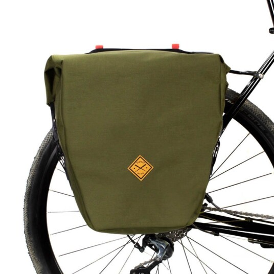 Restrap Pannier 22 Liter Olivengrønn Restrap Pannier 22 Liter Olivengrønn