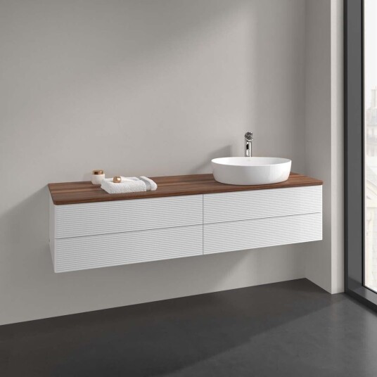 Villeroy & Boch Antao Servantskap med 4 skuffer 160x50x36 cm u/lys Hvit Blank/Valnøtt Villeroy & Boch Antao Servantskap med 4 skuffer 160x50x36 cm u/lys Hvit Blank/Valnøtt