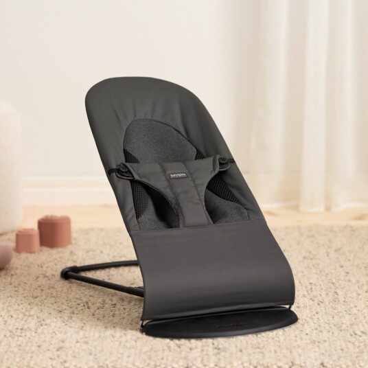 BabyBjörn Balance Soft Vippestol Woven/jersey Mørkegrå BabyBjörn Balance Soft Vippestol Woven/jersey Mørkegrå