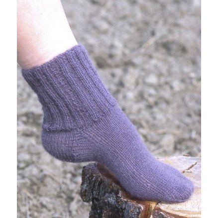 Cosy Rib Ankle Socks by DROPS Design Sokker Strikkeoppskrift str 35 44