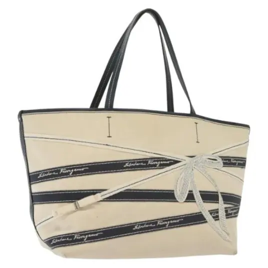 Salvatore Ferragamo Dame Beige