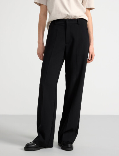 Lindex Noor Raka Byxor Med Normalhög Midja Black 44 Lindex Noor Raka Byxor Med Normalhög Midja Black 44