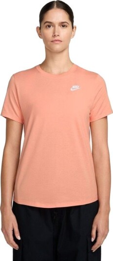 Nike T skjorte Nsw Club Aprikos Agat Kvinner størrelse Medium