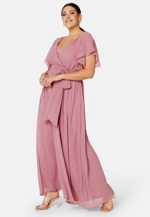 Goddiva Curve Flutter Sleeve Chiffon Maxi Curve Dress Lavender 44 UK16 Goddiva Curve Flutter Sleeve Chiffon Maxi Curve Dress Lavender 44 UK16
