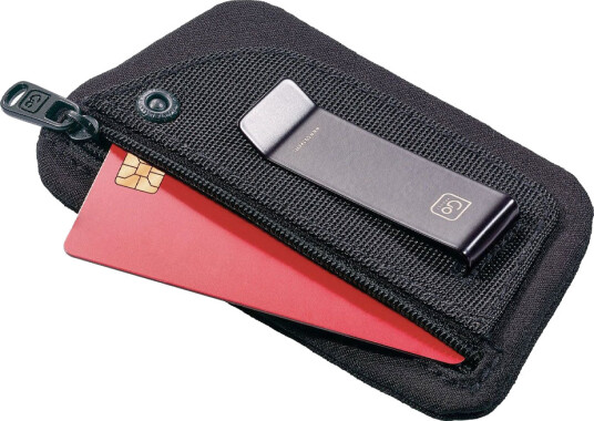 Go Travel Clip Pouch RFID Kortholder Go Travel Clip Pouch RFID Kortholder