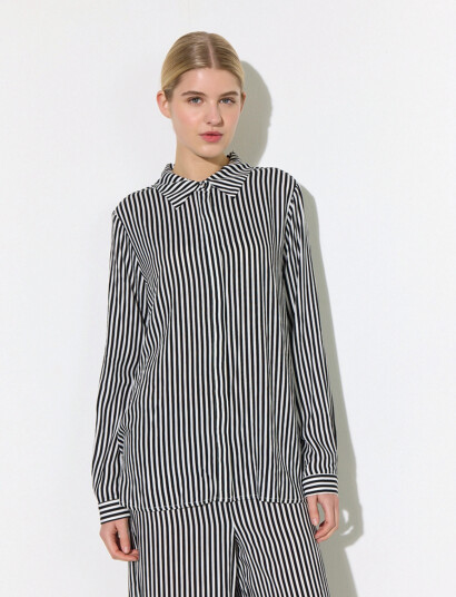Hunkøn Vicky Shirt Black L Hunkøn Vicky Shirt Black L