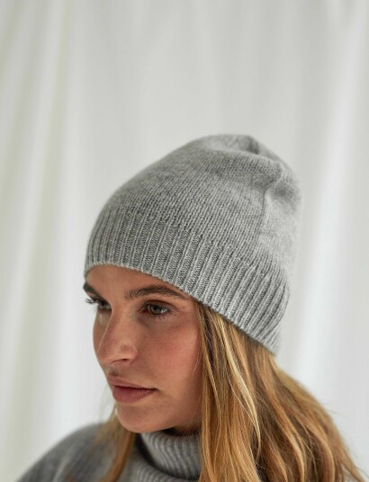 Davida Cashmere Cap Grey ONE SIZE Davida Cashmere Cap Grey ONE SIZE