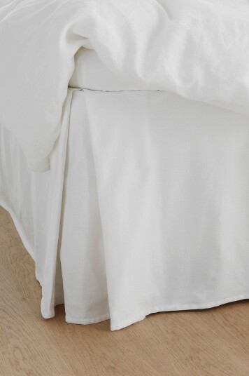 &Home   Sengekappe Heaven høyde 52 cm   Hvit