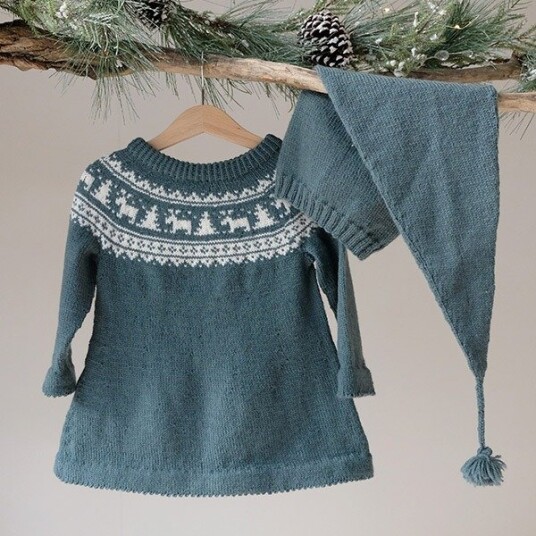 Strikkekjole Vinternatt m/nisselue - garnpakke i Bluum Pure Eco Baby Wool