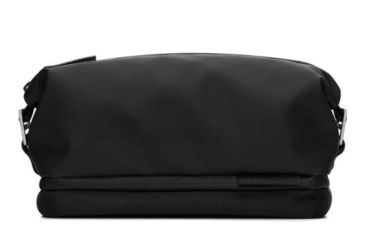 Rains Otaru Wash Bag Toalettmappe Black Rains Otaru Wash Bag Toalettmappe Black
