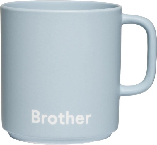 Design Letters VIP favorittkopp med hank 25 cl Brother-light blue Design Letters VIP favorittkopp med hank 25 cl Brother-light blue